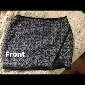 Mini skirt in paisley print by Express